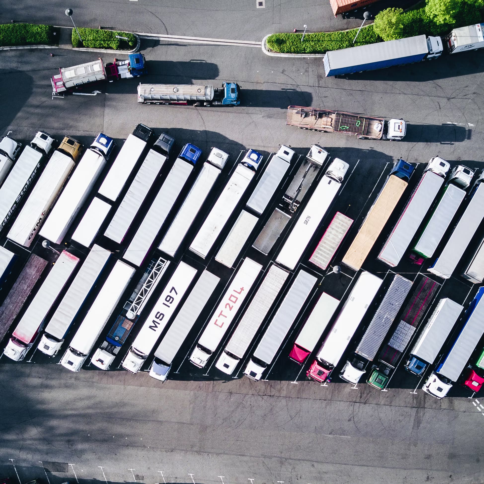 12V vs 24V Truck Switches: What Buyers Need to Confirm article cover